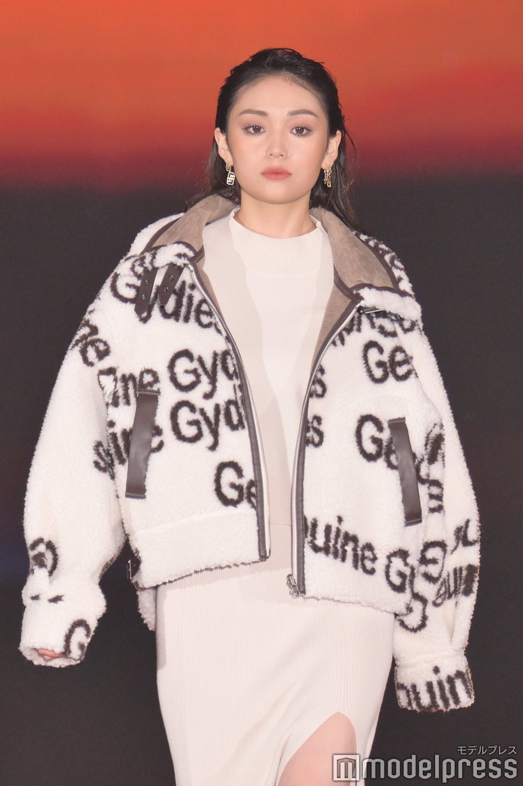 （C）モデルプレス