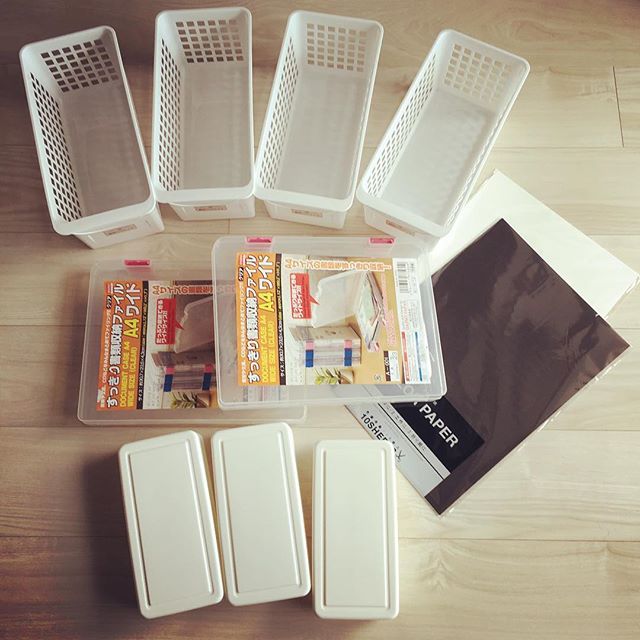 100均 キッチン吊り戸棚の収納術 狭い空間をスッキリとさせる便利グッズ モデルプレス 100均 キッチン吊り戸棚の収納術 狭い空間をスッキリとさせる便利グッズ モデルプレス