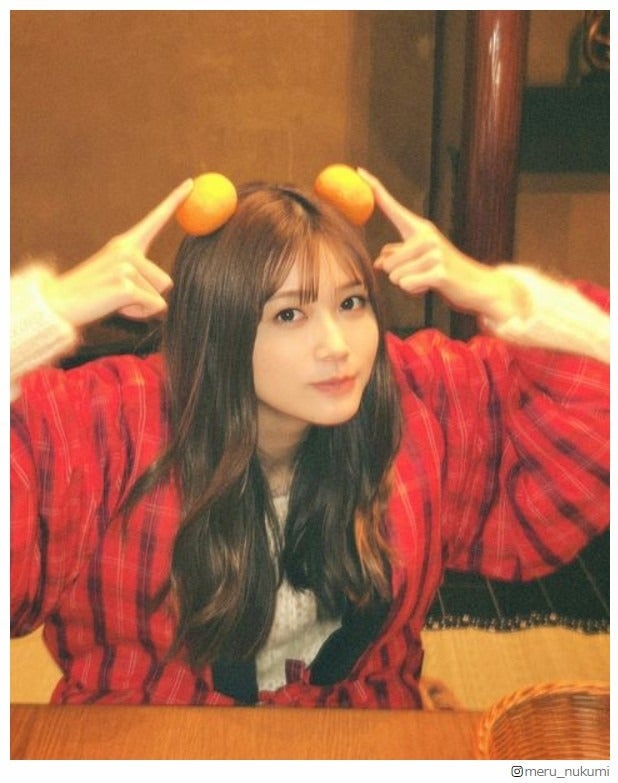 生見愛瑠、お正月感溢れるショットが“可愛すぎる”と話題「2023年初投稿からキュンとした」