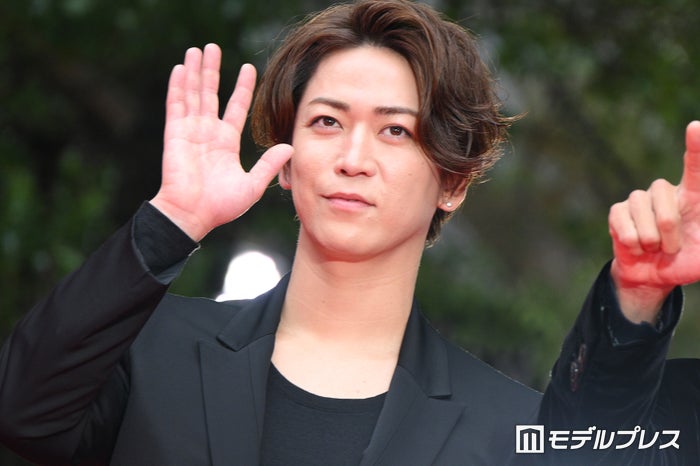 窪塚洋介＆KAT-TUN亀梨和也、色気漂うブラックスタイル クールにレッドカーペット闊歩【第37回東京国際映画祭】