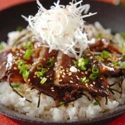 漬けるだけで美味しい幸せ「カツオの香味漬け丼」の作り方