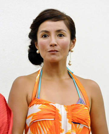 「幾つもの難病」発症を公表の女優 「死の淵から」立ち上がった記録を執筆中と明かす 30代から変わらぬ美しさ