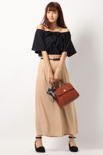 ベルトツキジョーゼットワイドパンツ「Heather」6,372円（税込）／画像提供：[.st]