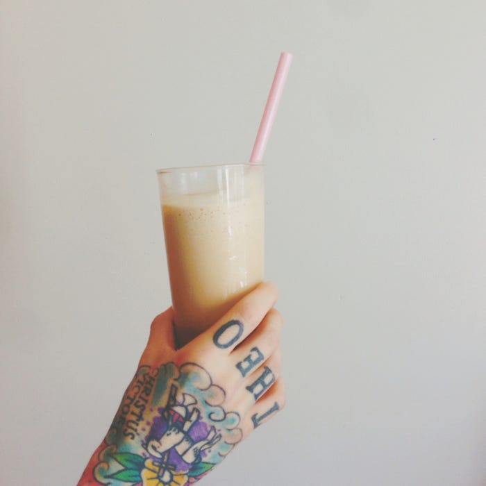 すっきりした味わい/DIY Blended Coffee - Recipes with almond milk by Abi Porter