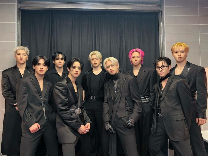 JO1(C)LAPONE ENTERTAINMENT