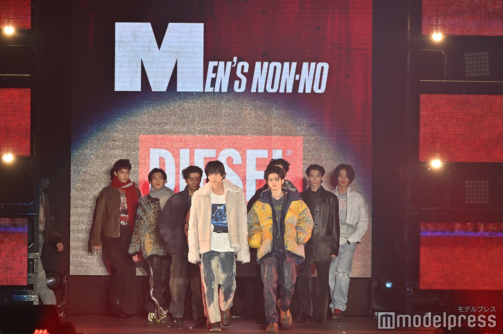 （C）モデルプレス