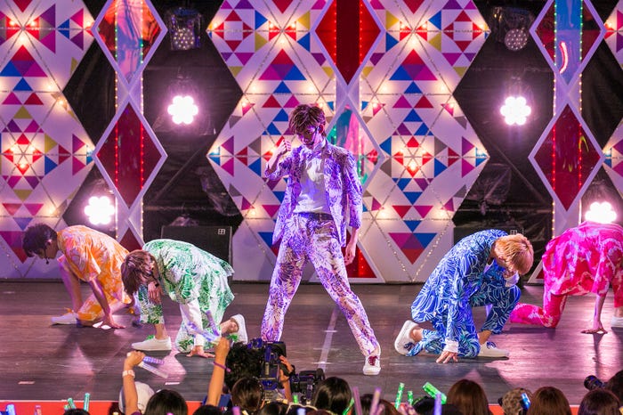 超特急/photo:米山三郎(SignaL)