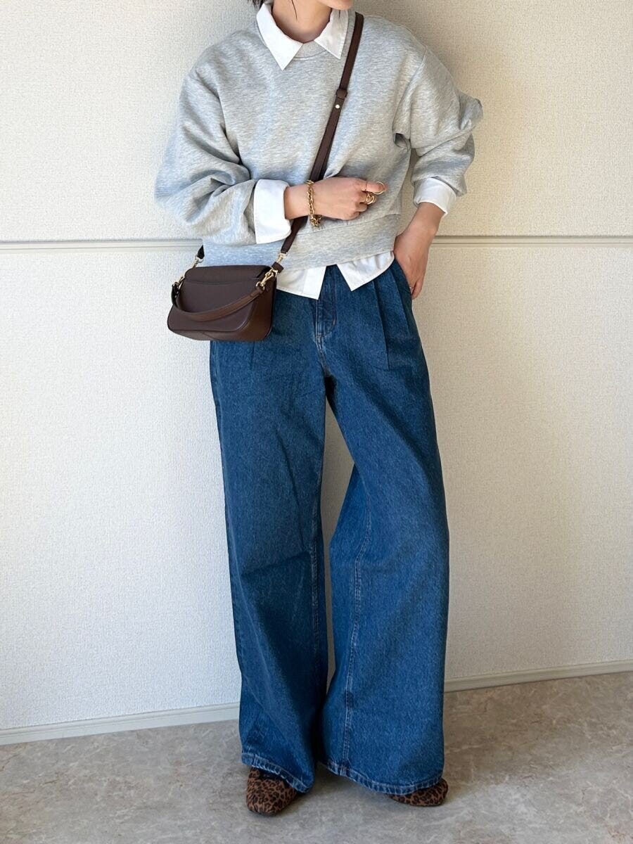 GUパフスウェットプルオーバーとワイドデニムコーデ