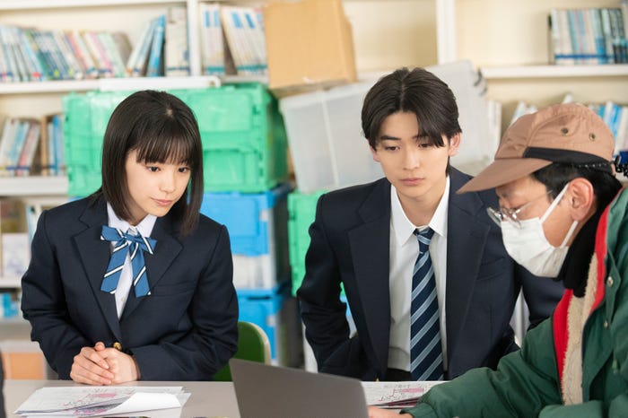 當真あみ、高橋文哉(提供写真)