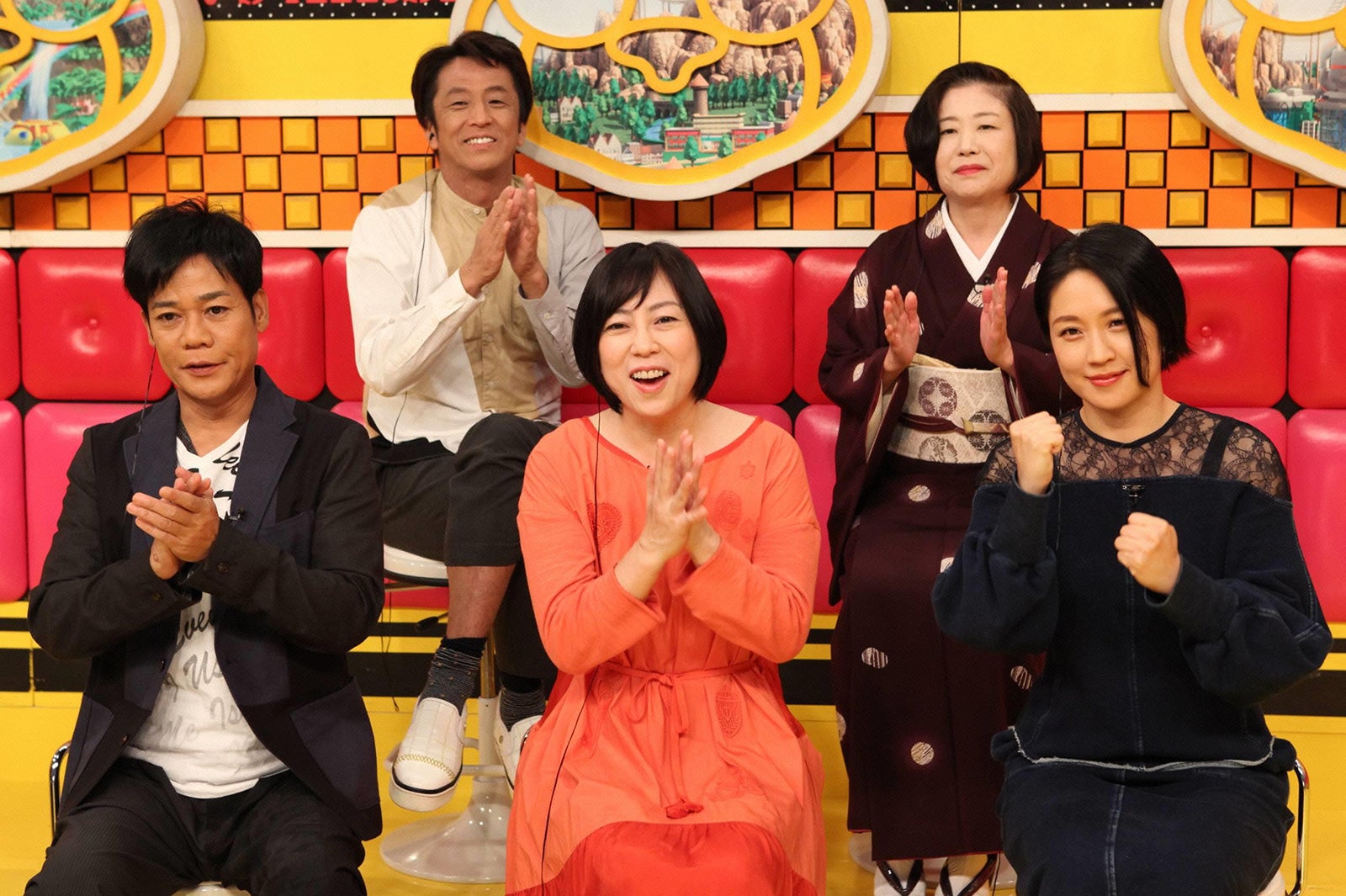 女流作家チーム（C）フジテレビ