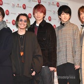 関ジャニ 丸山隆平 記者にもサービス精神旺盛 恒例の私服スーツは 古着リメイク 紅白リハ2日目 モデルプレス 関ジャニ 丸山隆平 記者にもサービス精神旺盛 恒例の私服スーツは 古着リメイク 紅白リハ2日目 モデルプレス