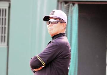 阪神 66歳の平田2軍監督「若さ、若さだよ、俺にはない若さを感じる」堂々実戦デビューの18歳・早瀬を称賛【一問一答】