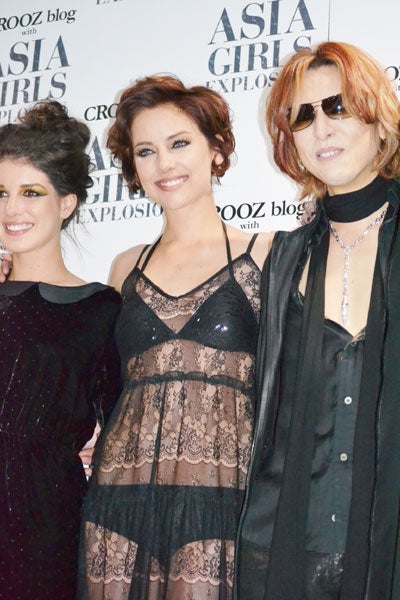 ジェシカ・ストループ、YOSHIKI