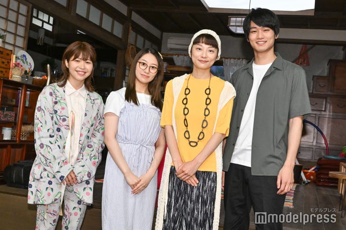 加納愛子、桜井玲香、小池栄子、中川大輔(C)モデルプレス