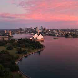 朝昼晩で表情を変える美しいシドニー・ハーバー(C)Destination NSW
