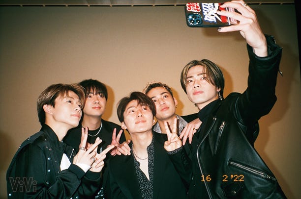 コムドット(C)講談社