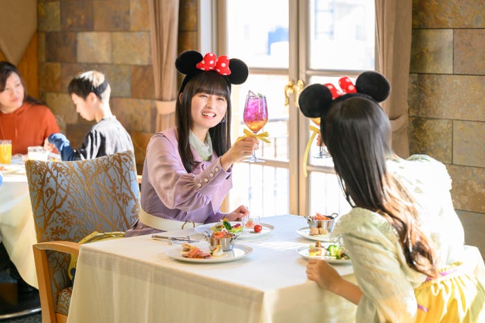 遠藤さくら、井上和(C)Disney