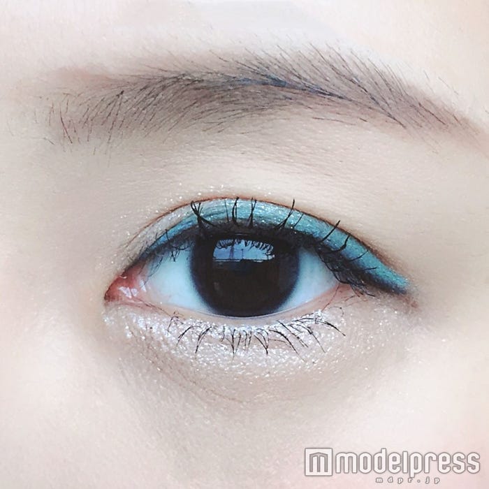 黒のマスカラで目力アップ/写真:onoaki(C)モデルプレス