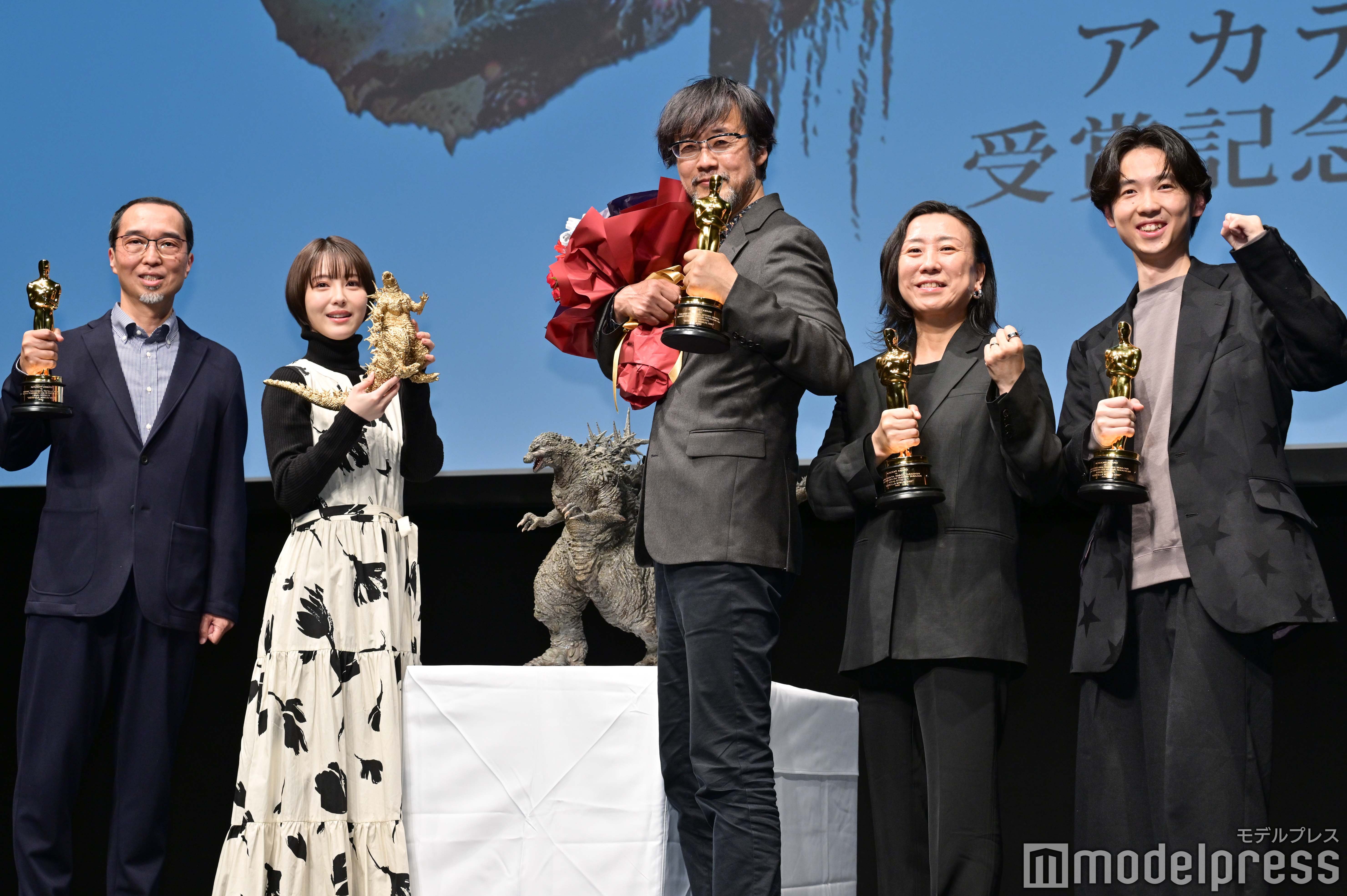 高橋正紀氏、浜辺美波、山崎貴監督、渋谷紀世子氏、野島達司氏（C）モデルプレス