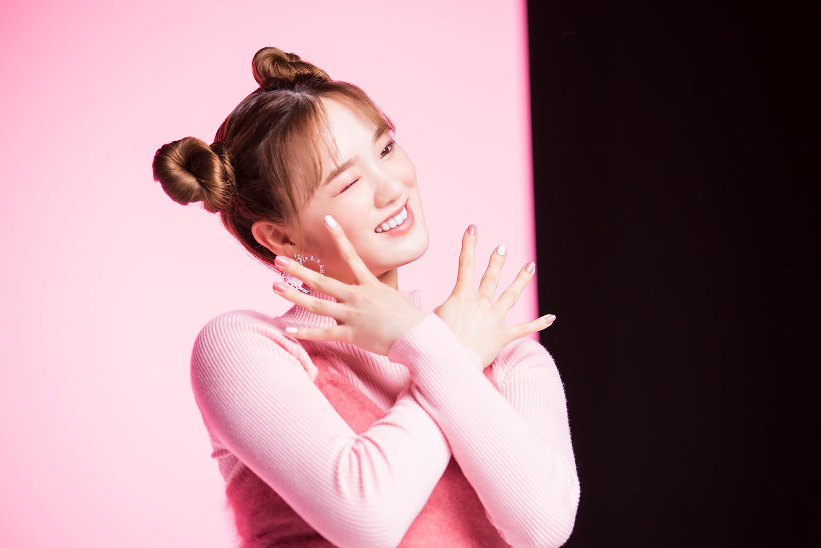 RIO／新CM「まつ毛ダンス」篇メイキング（提供写真）