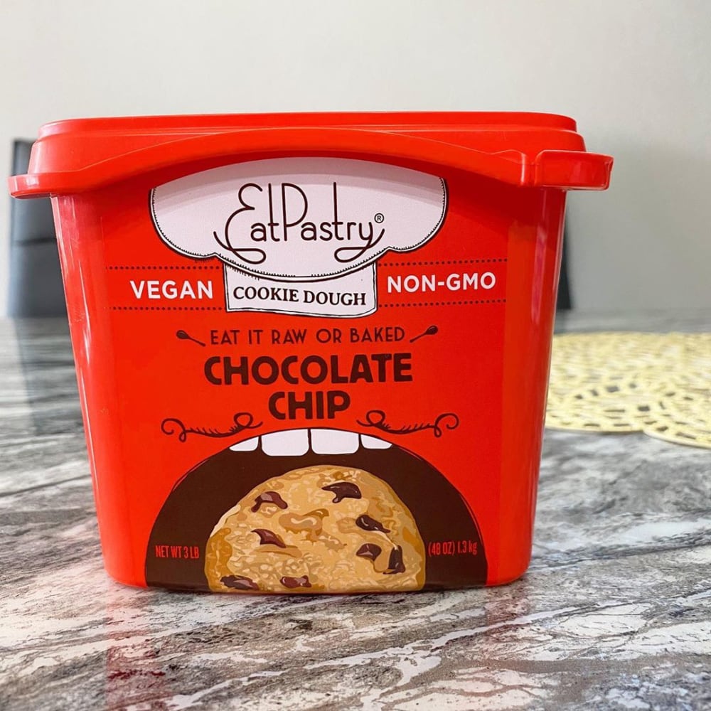 コストコのクッキードゥチョコレートチップのパッケージ写真