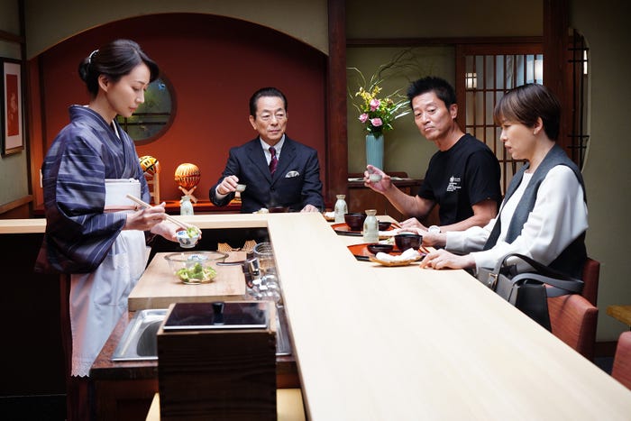 森口瑤子、水谷豊、寺脇康文、鈴木砂羽「相棒season22」第9話より(C)テレビ朝日