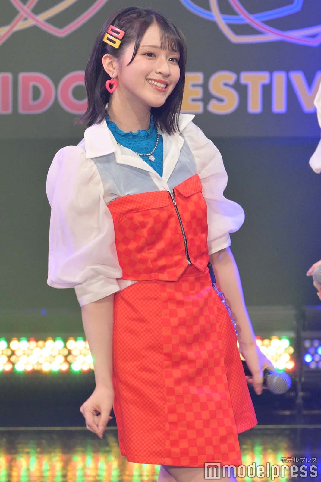 =LOVE （C）モデルプレス