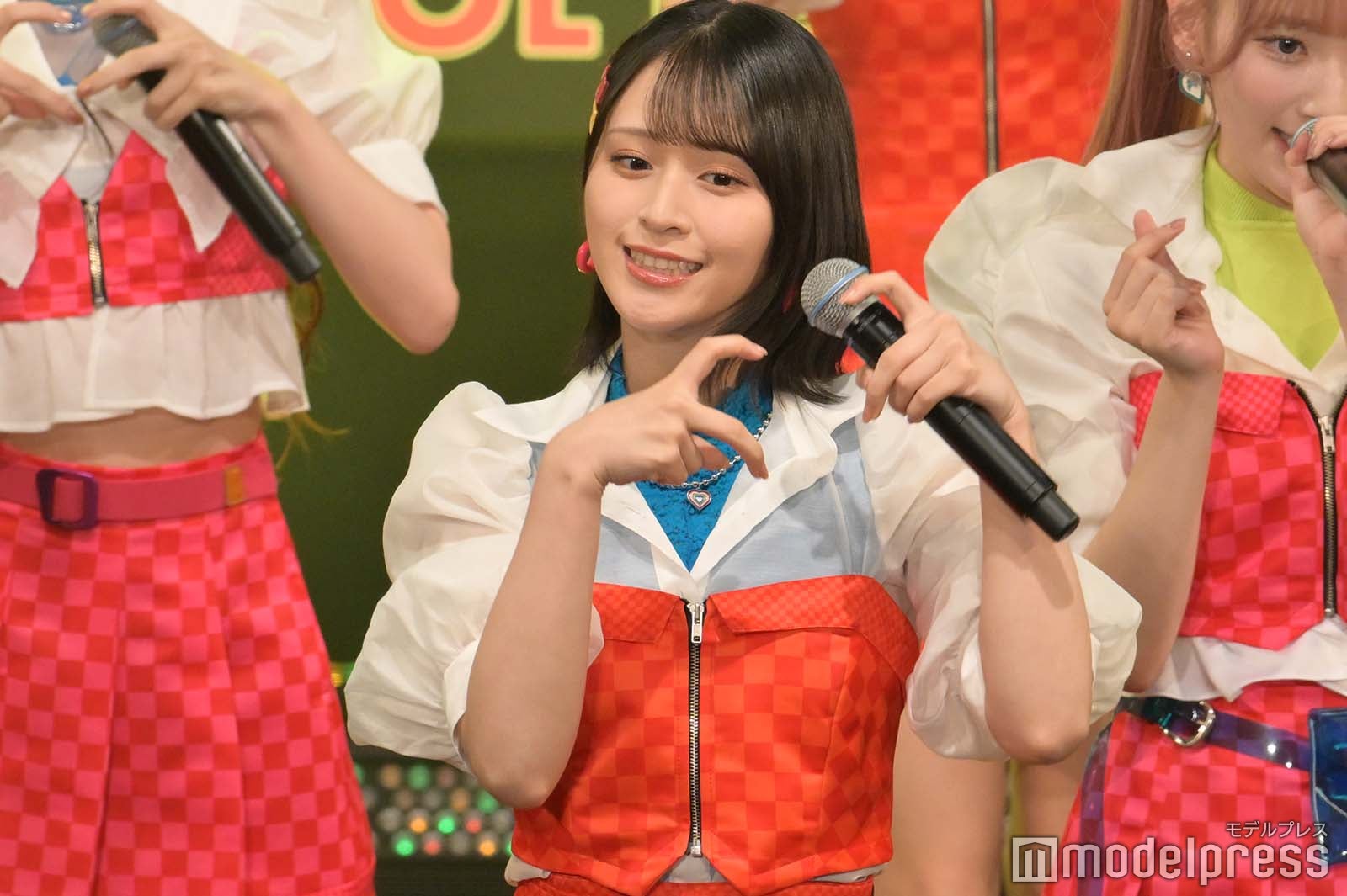 =LOVE （C）モデルプレス