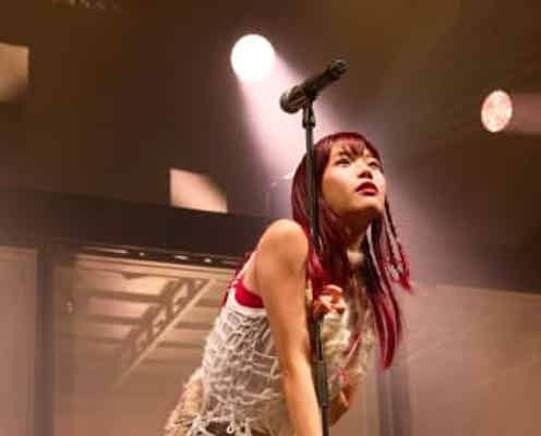 アイナ・ジ・エンド 移籍後初ツアー完走!「革命道中」で大バズりした1年のツアーを華麗に締め括る