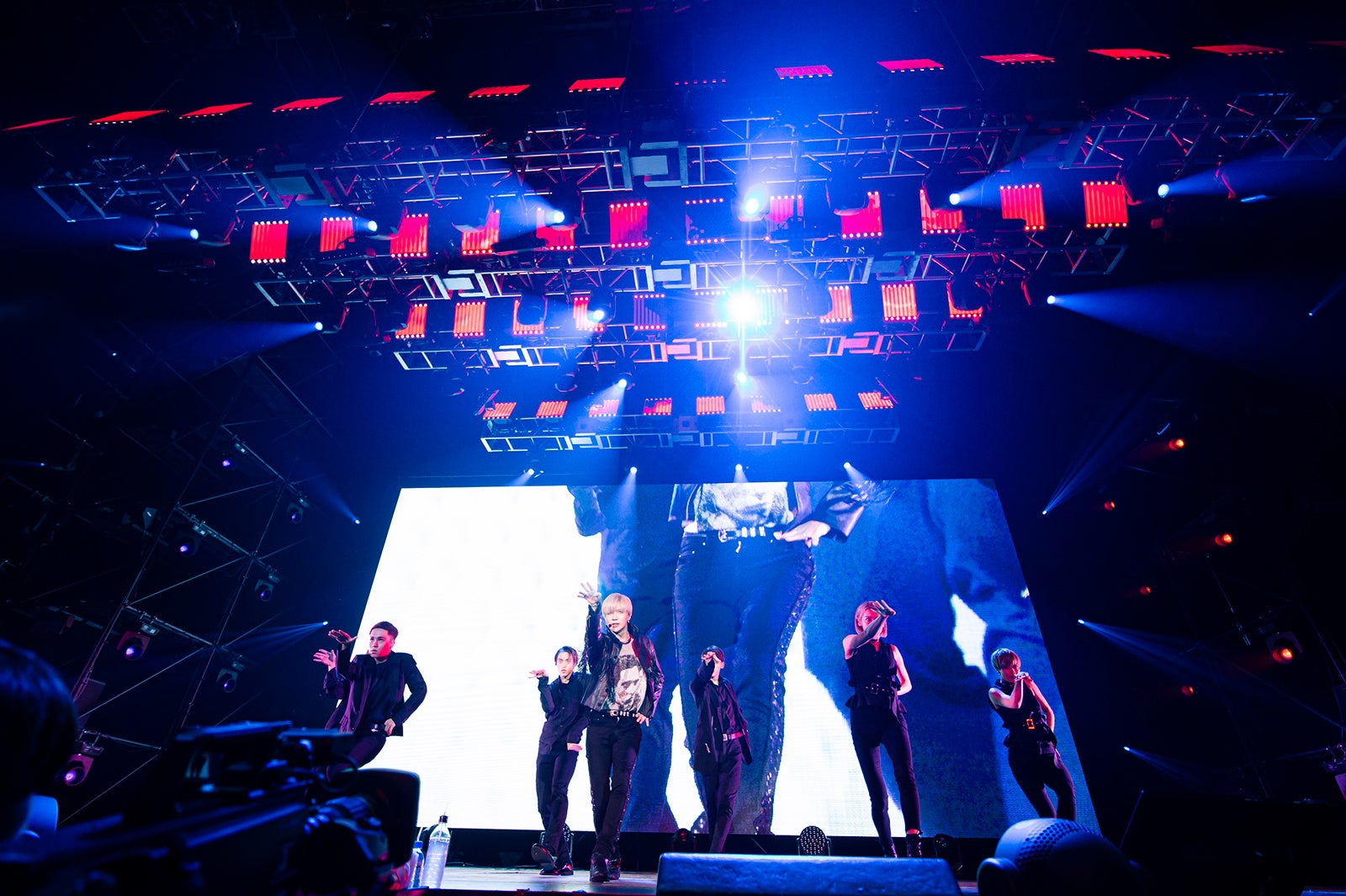 『TAEMIN ARENA TOUR 2019 ～X™～』東京・武蔵野の森総合スポーツプラザ公演より／撮影：田中聖太郎（提供写真）