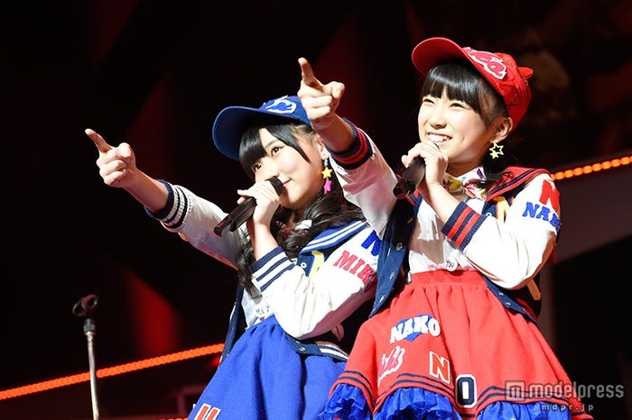 36位:HKT48矢吹奈子×田中美久“なこみく”による「生意気リップス」(C)AKS