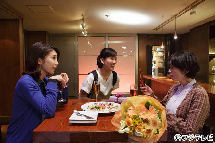 竹内結子、水川あさみ、真木よう子(C)フジテレビ