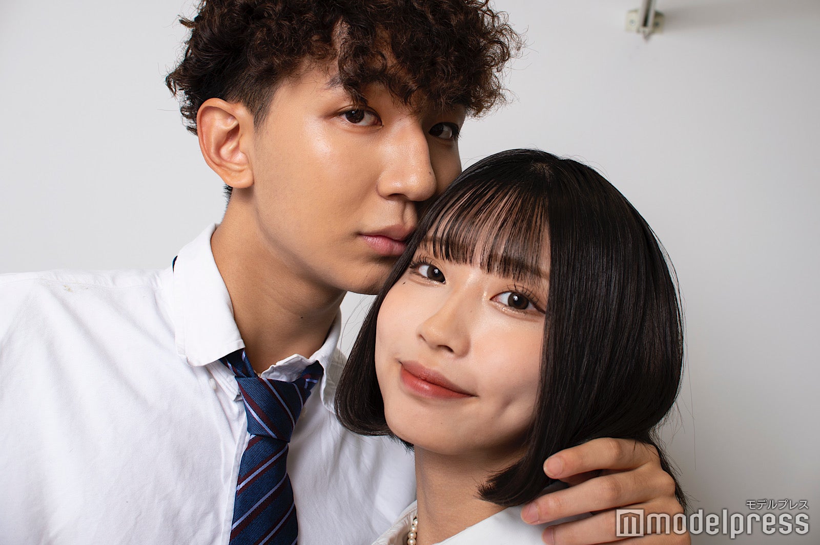 上野裕次郎、三浦寿莉（C）モデルプレス