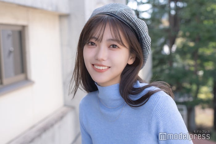 秋山理湖さん(C)モデルプレス