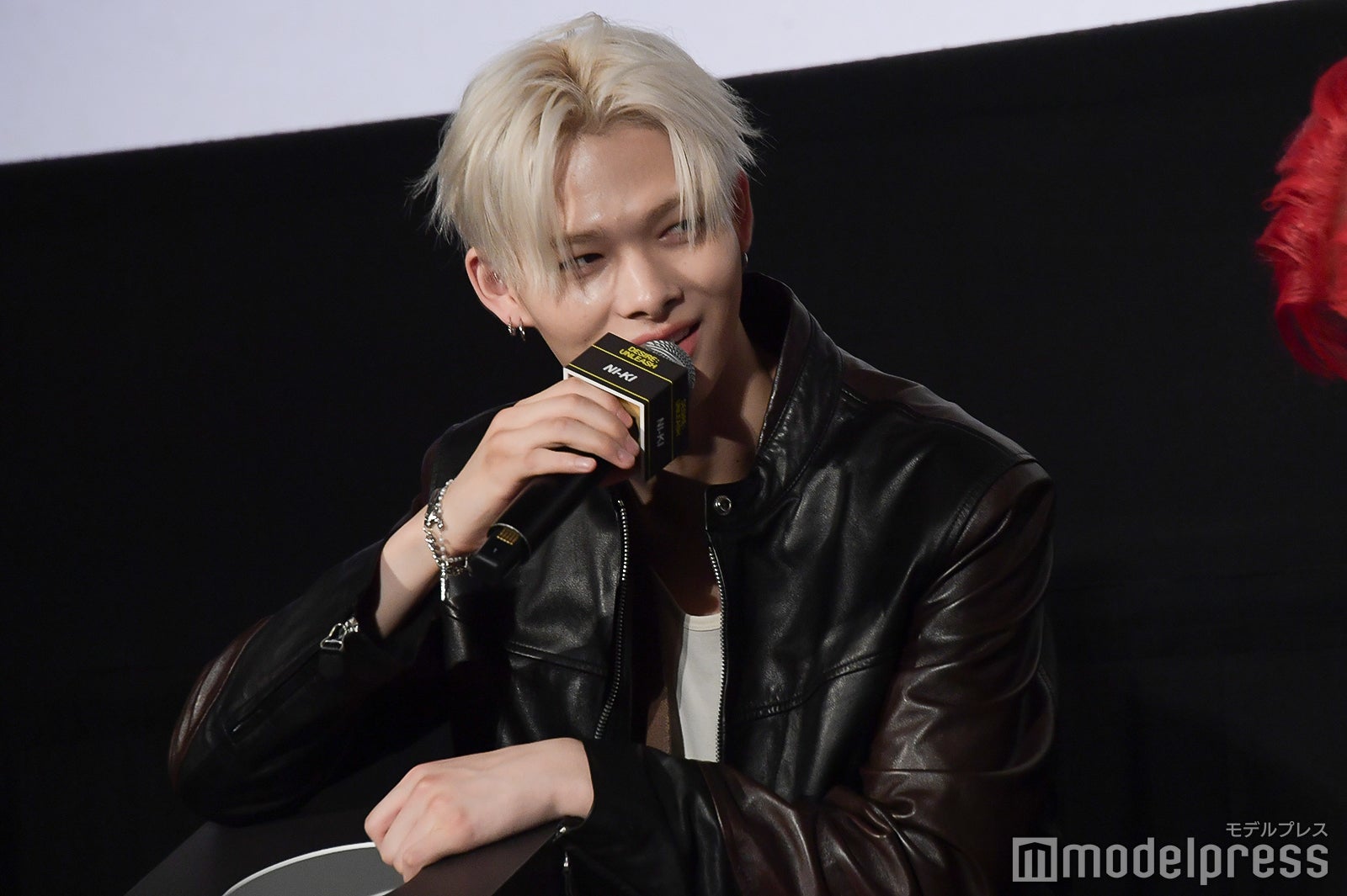 日本語通訳も担っていたNI-KI（ニキ）（C）モデルプレス