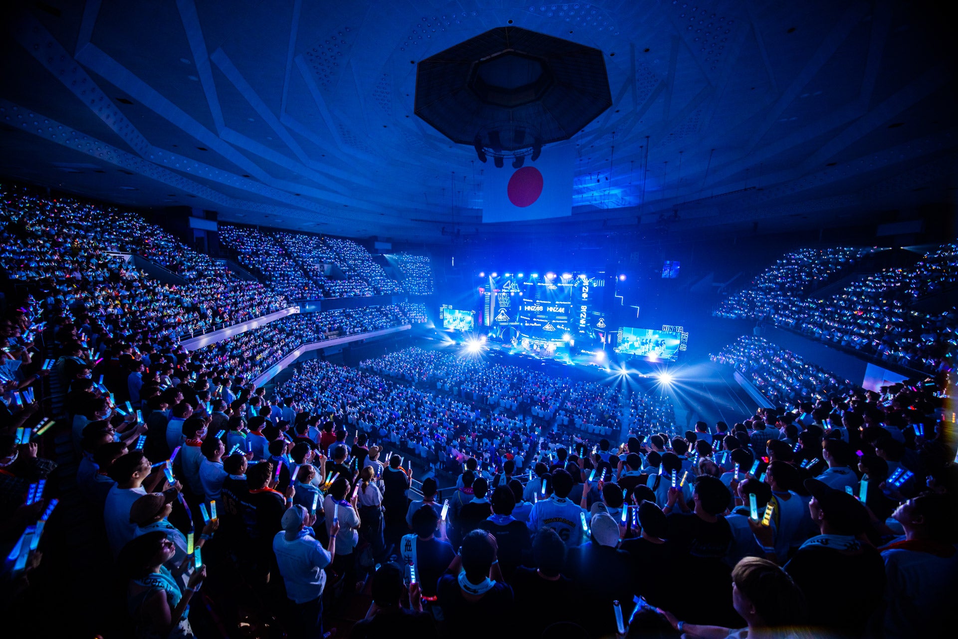 日向坂46四期生、日本武道館3DAYS完走 ひらがな時代の“伝説”の地で決意＆6年前のオマージュ演出も【セットリスト】 - モデルプレス