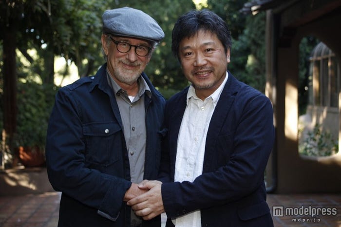 スティーブン・スピルバーグ、是枝裕和監督【左から】(C)2013『そして父になる』製作委員会