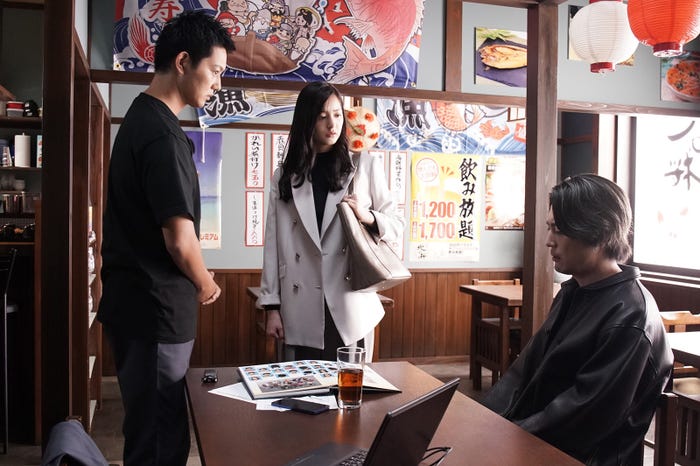 工藤阿須加、新木優子、間宮祥太朗「良いこと悪いこと」第1話(C)日本テレビ