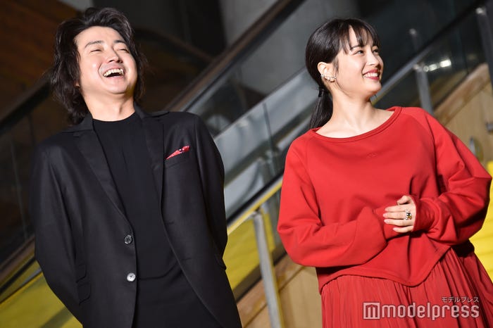 藤原竜也、広瀬すず(C)モデルプレス