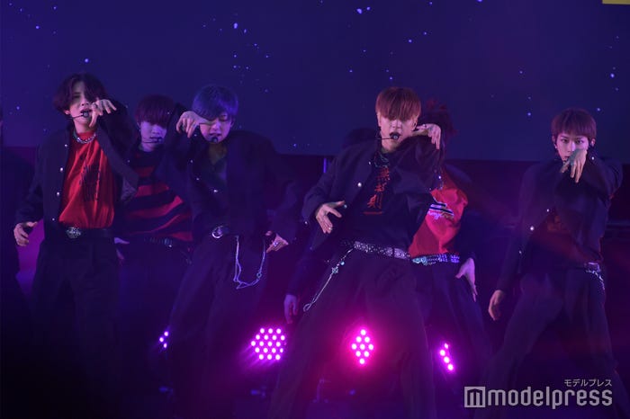 &TEAM(C)モデルプレス