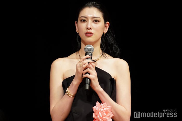 三吉彩花(C)モデルプレス