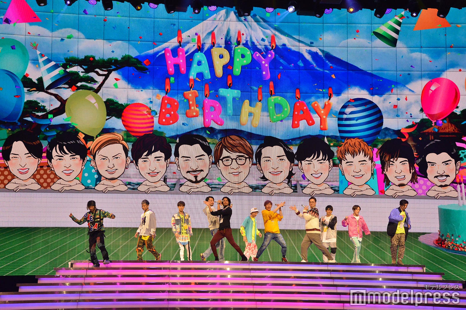 音合わせ・リハーサルに登場した純烈とDA PUMP（C）モデルプレス