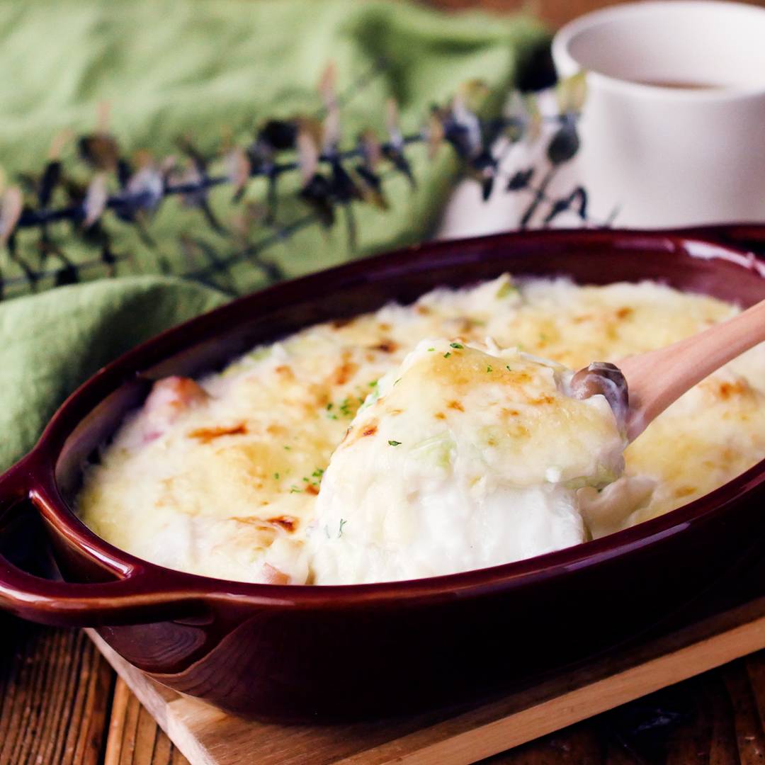 冬のメインおかずに。白菜とベーコンのグラタン