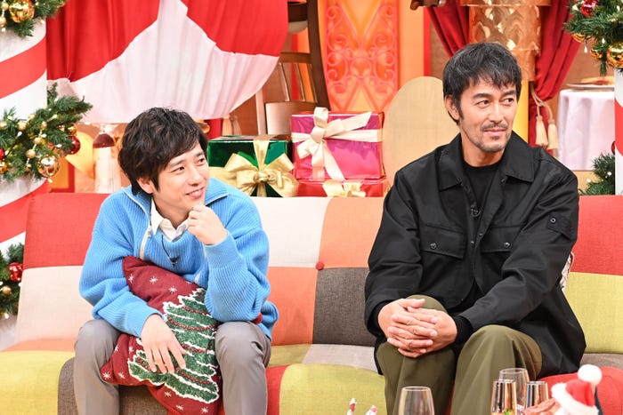 二宮和也、阿部寛(C)TBS