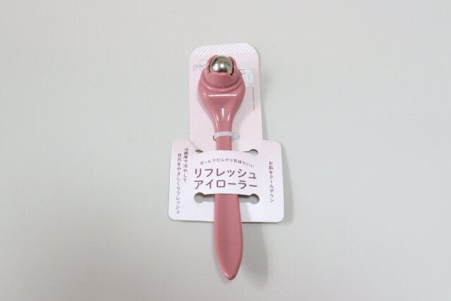 ひんやりリフレッシュアイローラー　パッケージ