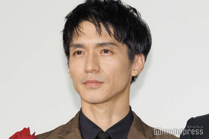 “ほぼオカン”の錦戸亮(C)モデルプレス