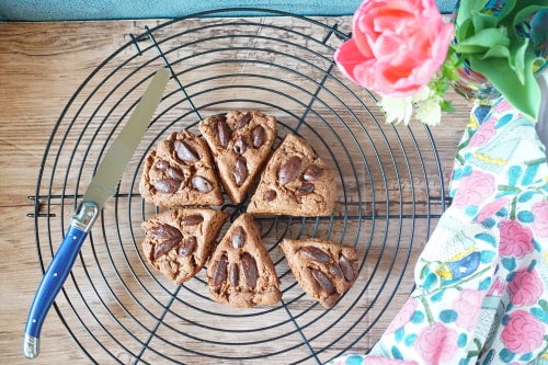 全粒粉入りビターチョコレートスコーン