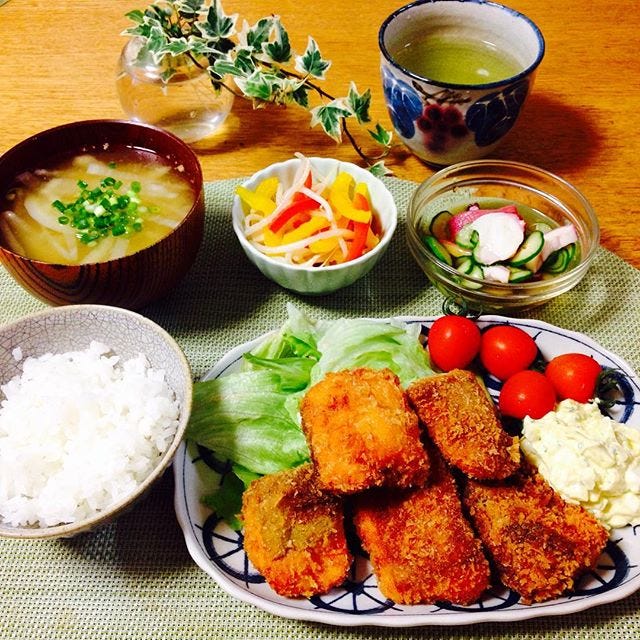 子供が喜ぶ鮭を使った人気の幼児食まとめ 作り置きもできる簡単レシピをご紹介 モデルプレス 子供が喜ぶ鮭を使った人気の幼児食まとめ 作り置きもできる簡単レシピをご紹介 モデルプレス