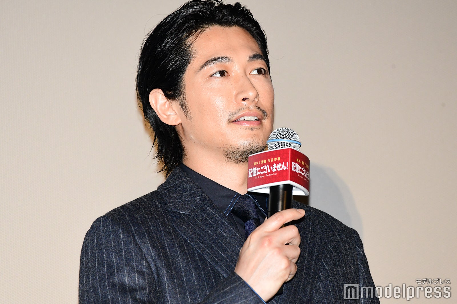 ディーン・フジオカ、第一声が「ディーン・タピオカです」 自己紹介で歓声浴びる＜記憶にございません！＞