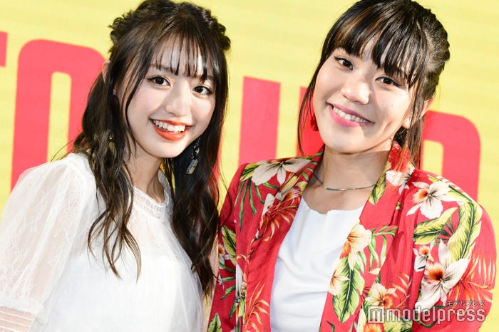 (左から)香音、大城美友(C)モデルプレス